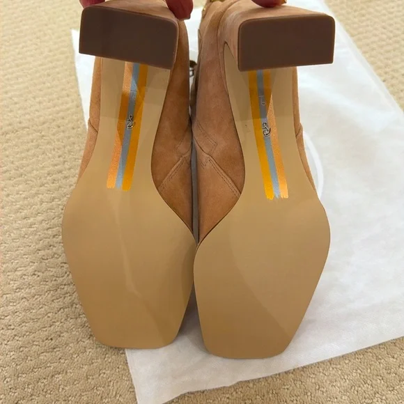 Beige camel colored suede boots by Sam Edelman - Picture 6 of 8